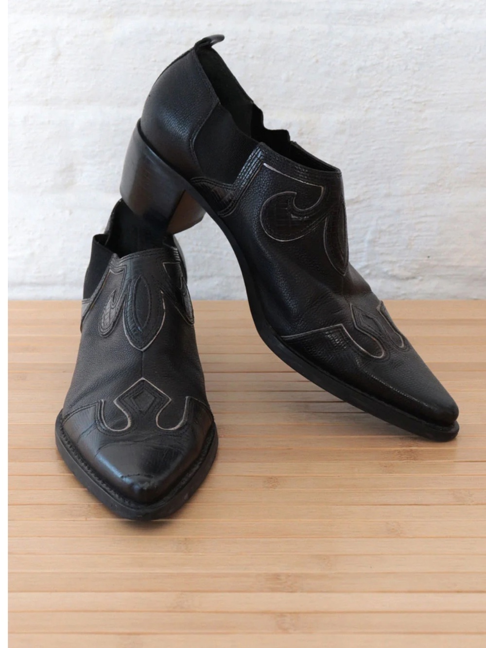 Vintage Black Leather Western-Inspired Slip-On Mules Kitten Heel 🤠 🐈‍⬛